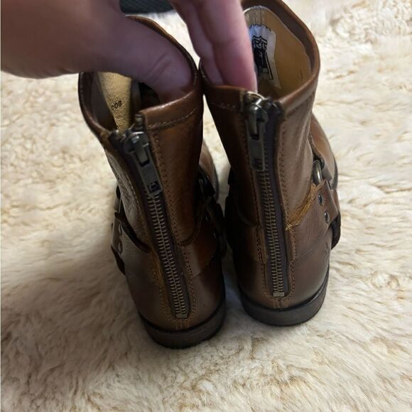 Frye Grey Phillip Harness Short Leather Boots in Brown Size 6.5 - Picture 4 of 14